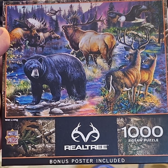 Realtree Wild Living 1000 Piece Jigsaw Puzzle - Picture 1 of 4